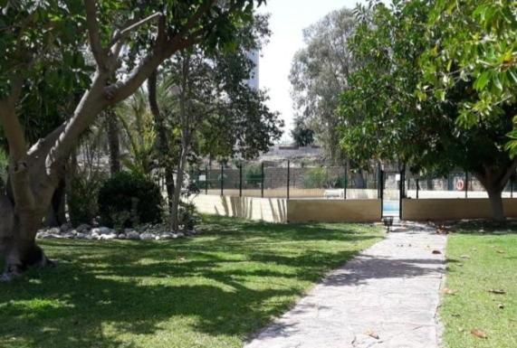 Apartamento Sun Beach Бенидорм Екстериор снимка